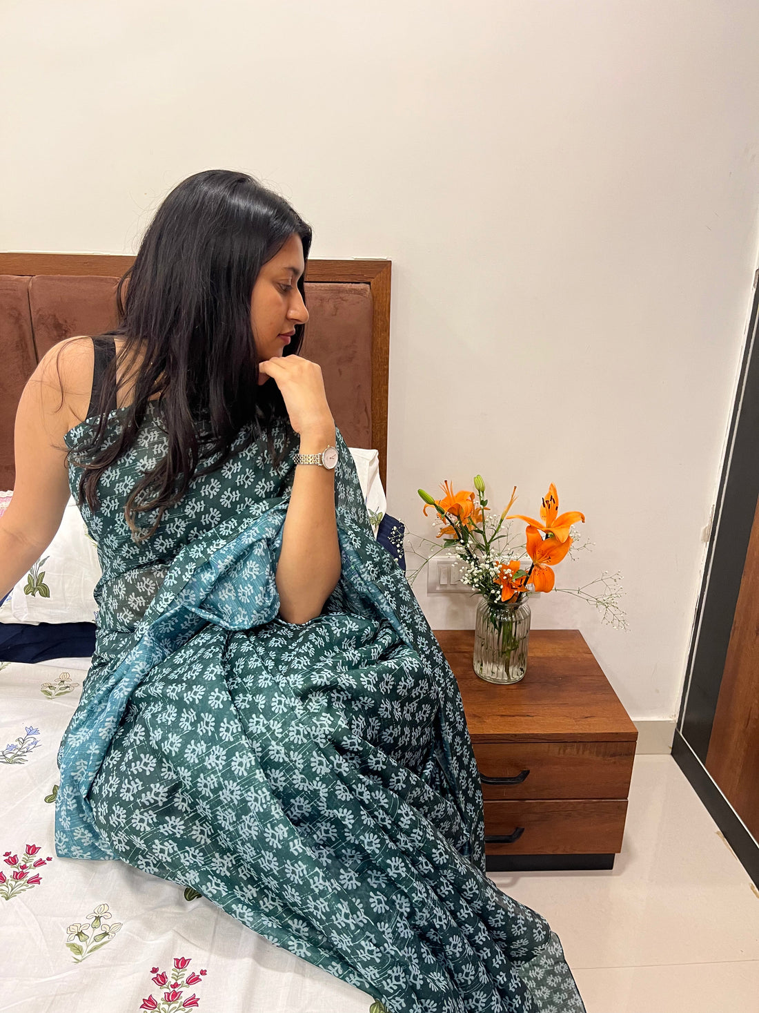 Reading saree product details while shopping online