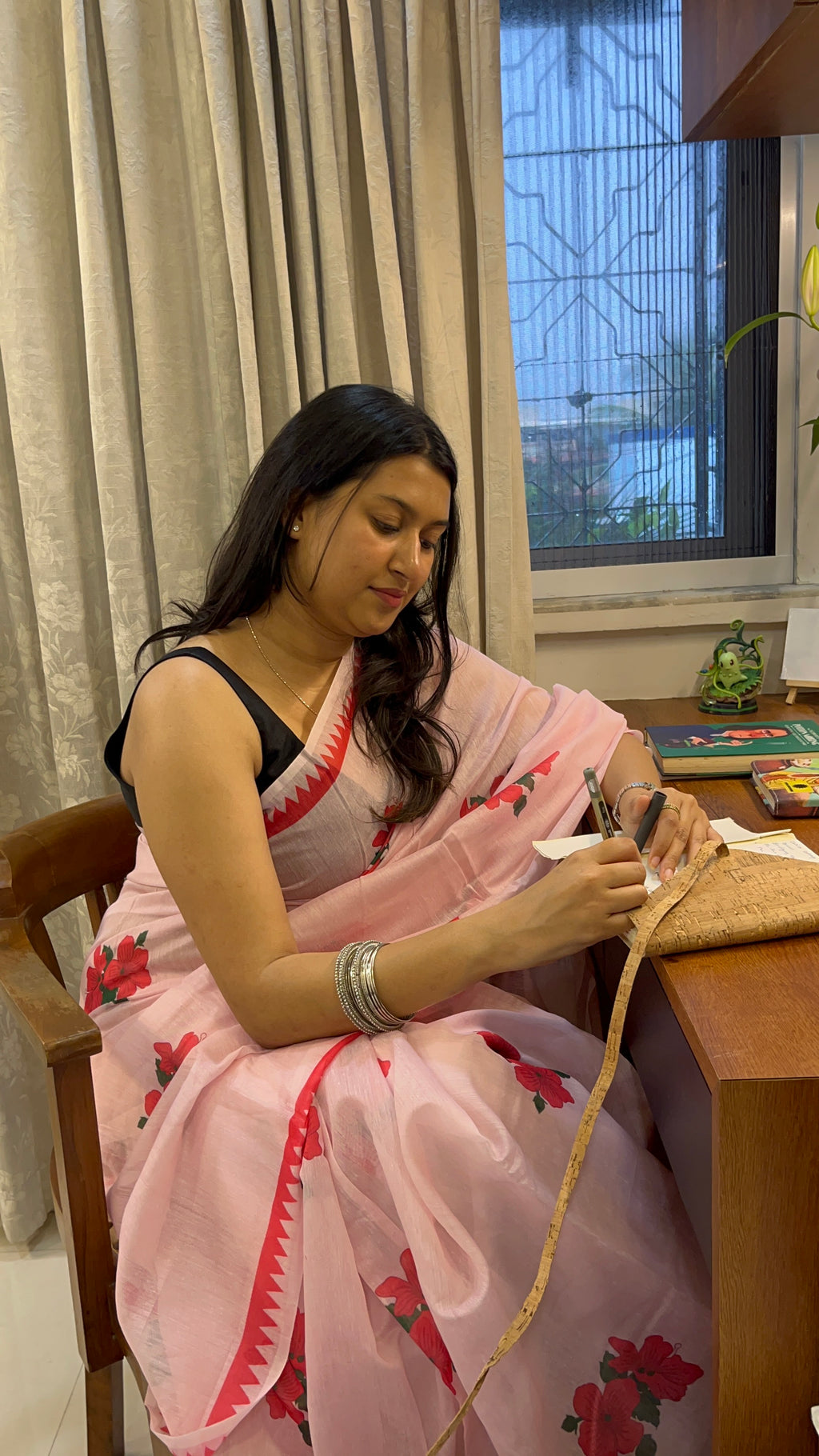 Hibiscus Saree 🌺